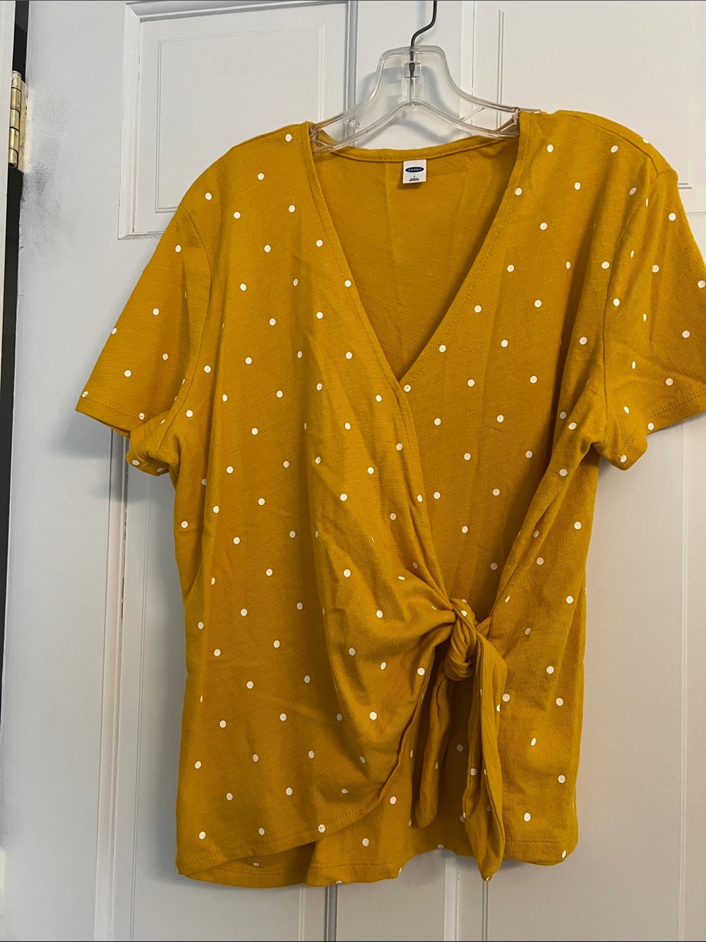Old Navy Mustard Yellow Polka Dot Tie-Front V-Neck ruched tie at waist